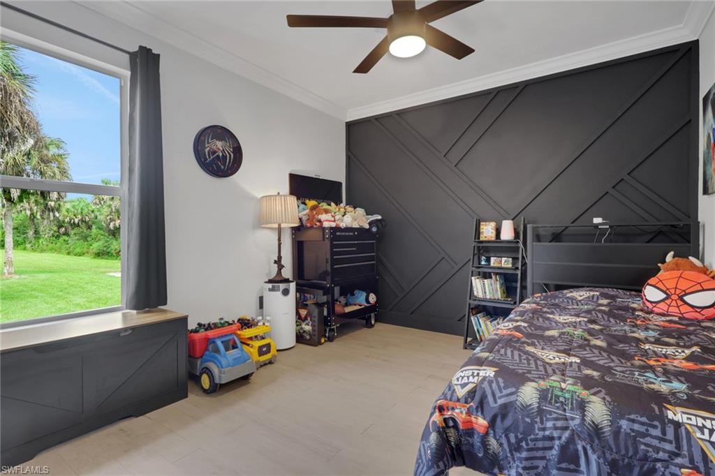 GOLDEN GATE ESTATES - Residential