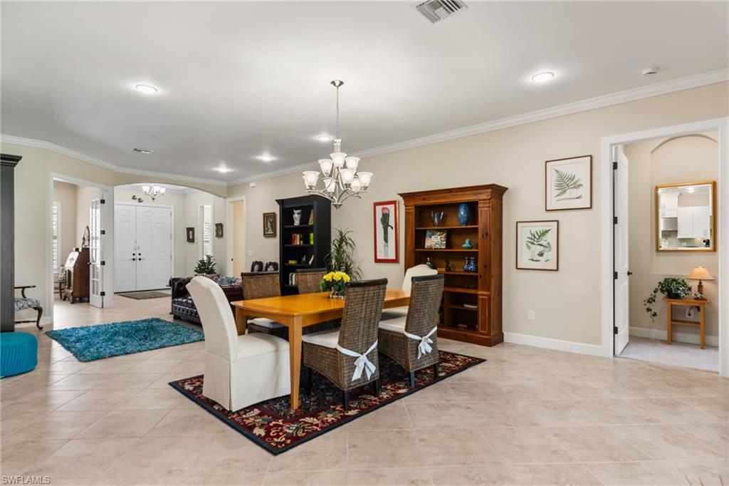COUNTRY CLUB - Residential