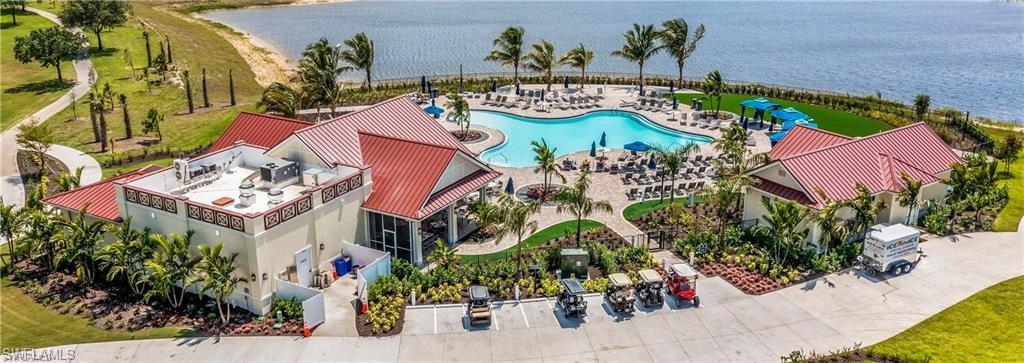 COUNTRY CLUB - Residential