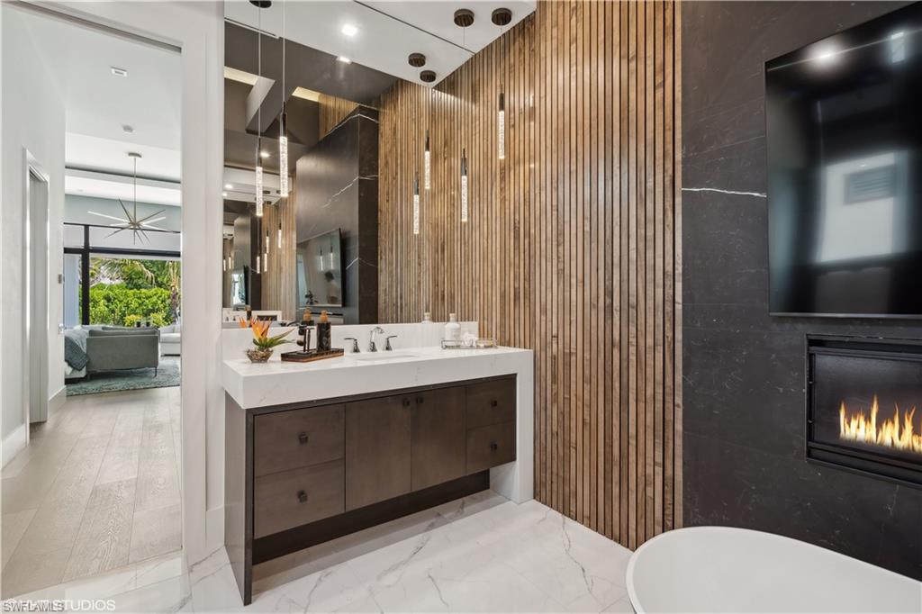 SAN LORENZO - Residential