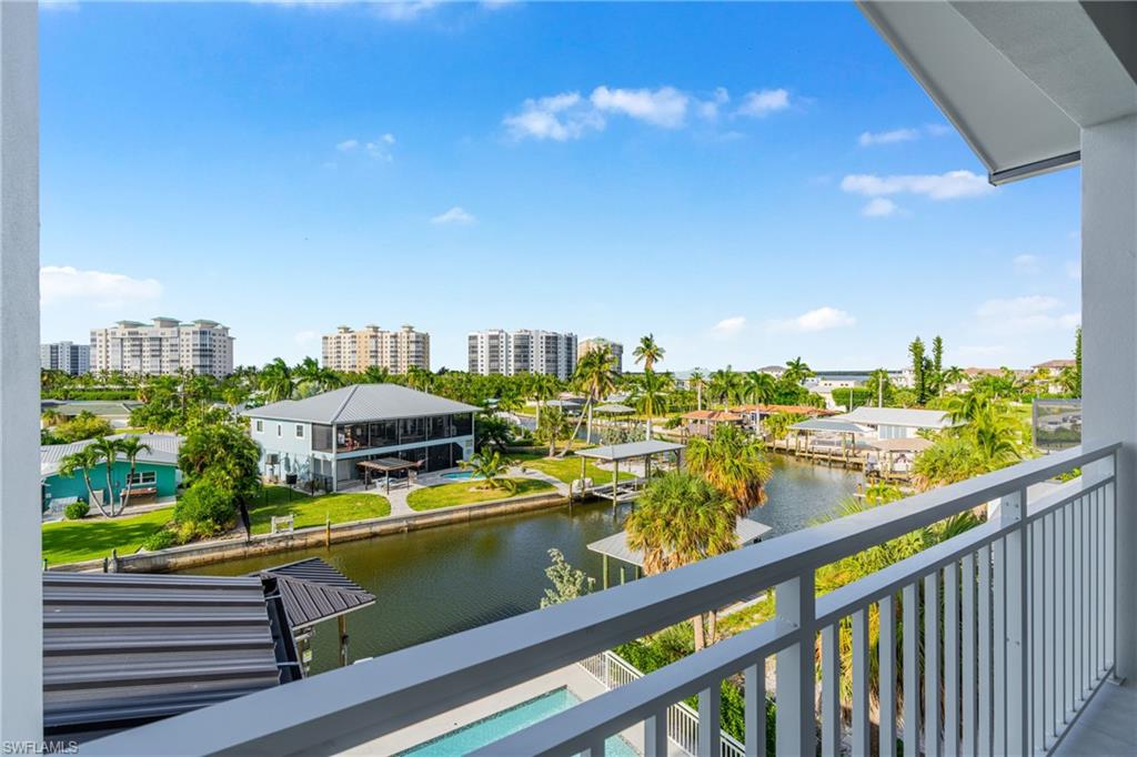 LAGUNA SHORES - Residential