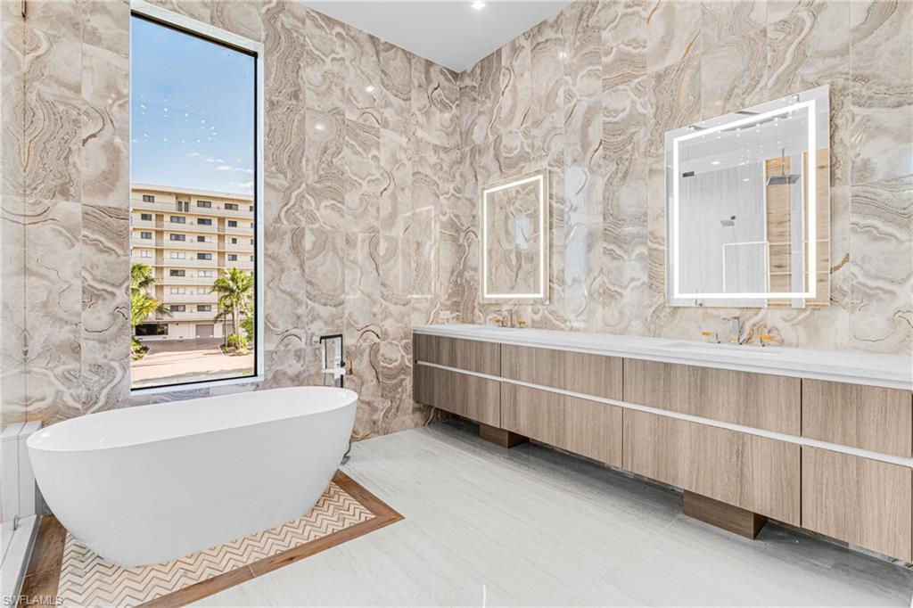 LAGUNA SHORES - Residential