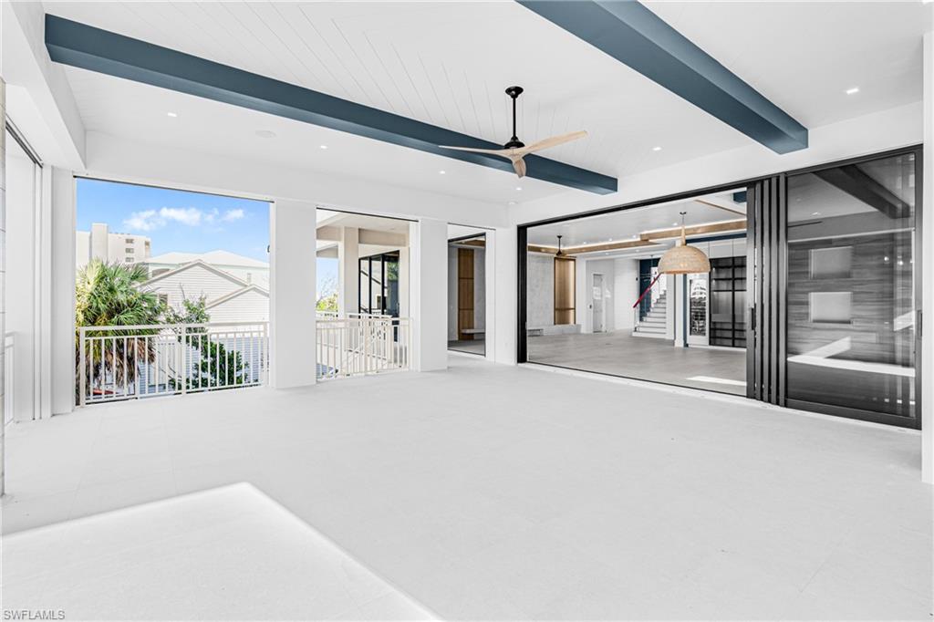LAGUNA SHORES - Residential