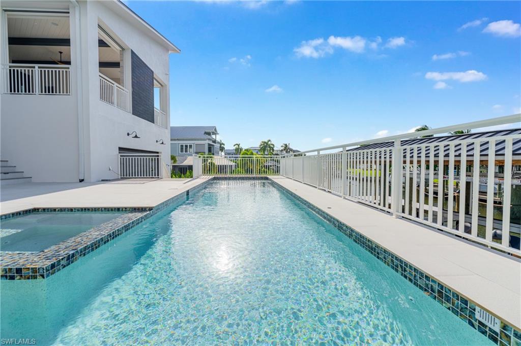 LAGUNA SHORES - Residential