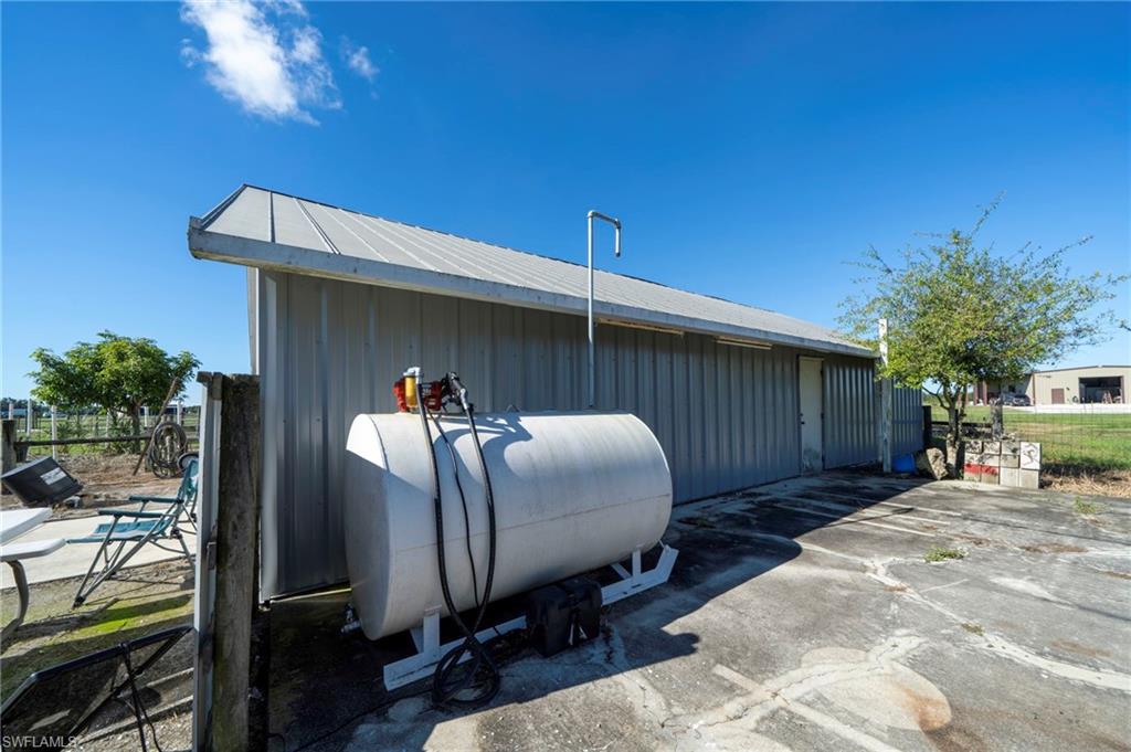 ACREAGE - Residential