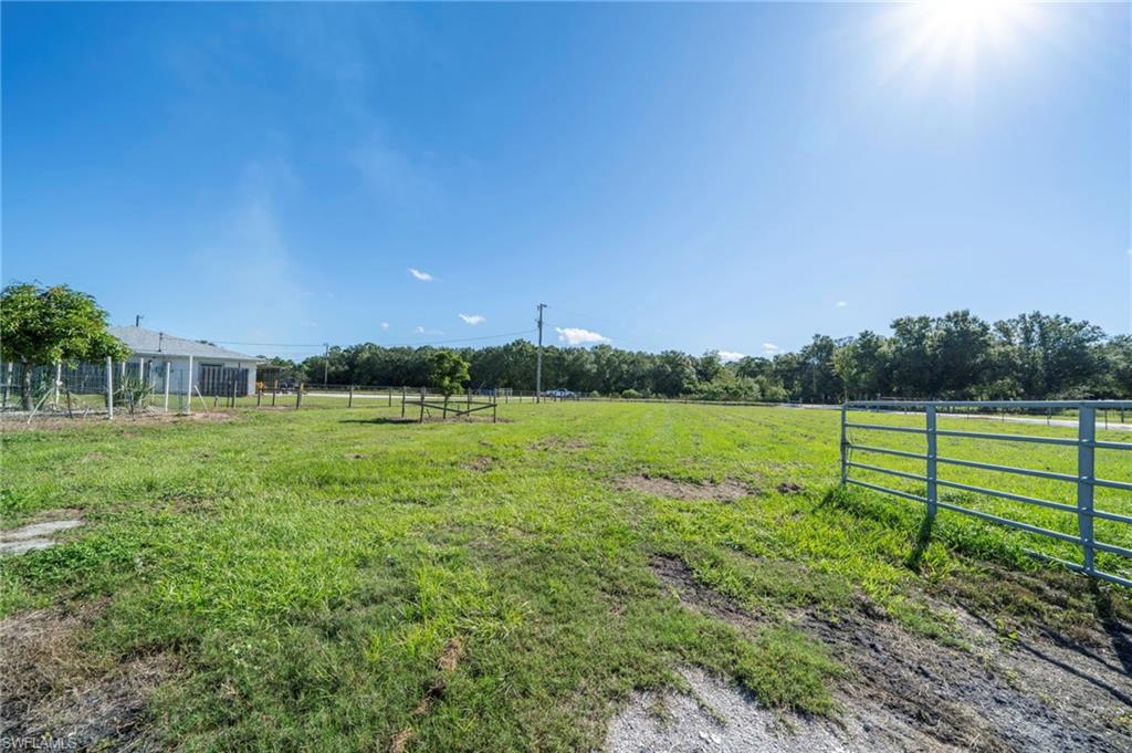 ACREAGE - Residential