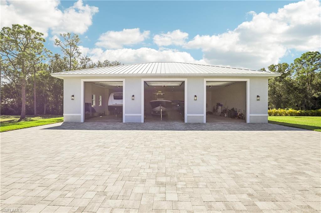 DEER RUN FARMS - Residential