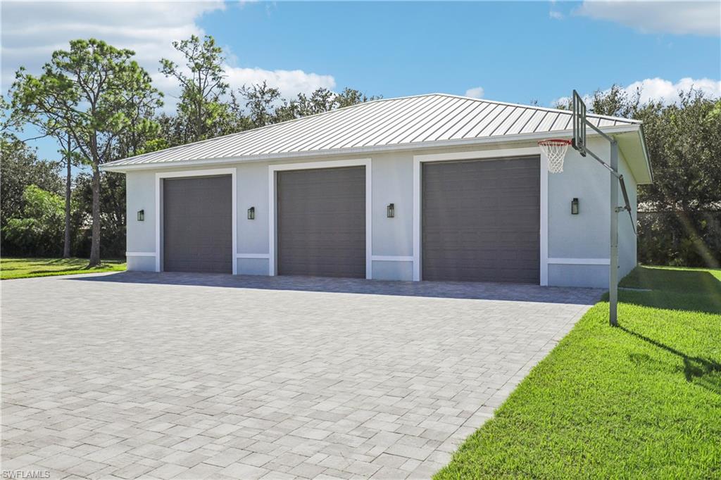 DEER RUN FARMS - Residential