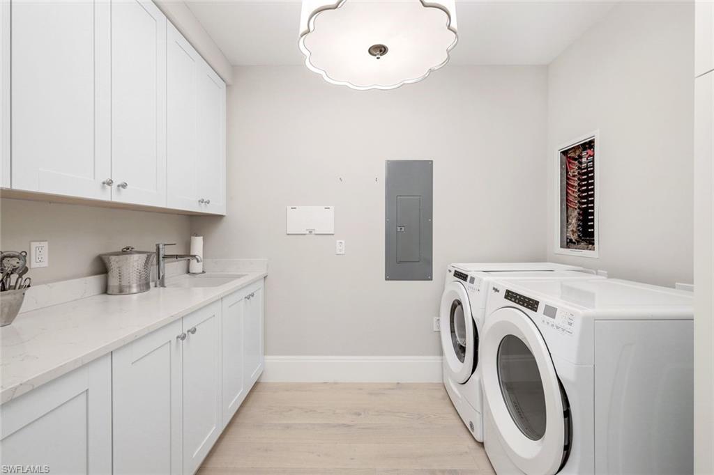 NAPLES SQUARE - Residential Lease