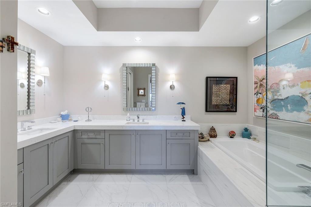 NAPLES SQUARE - Residential Lease