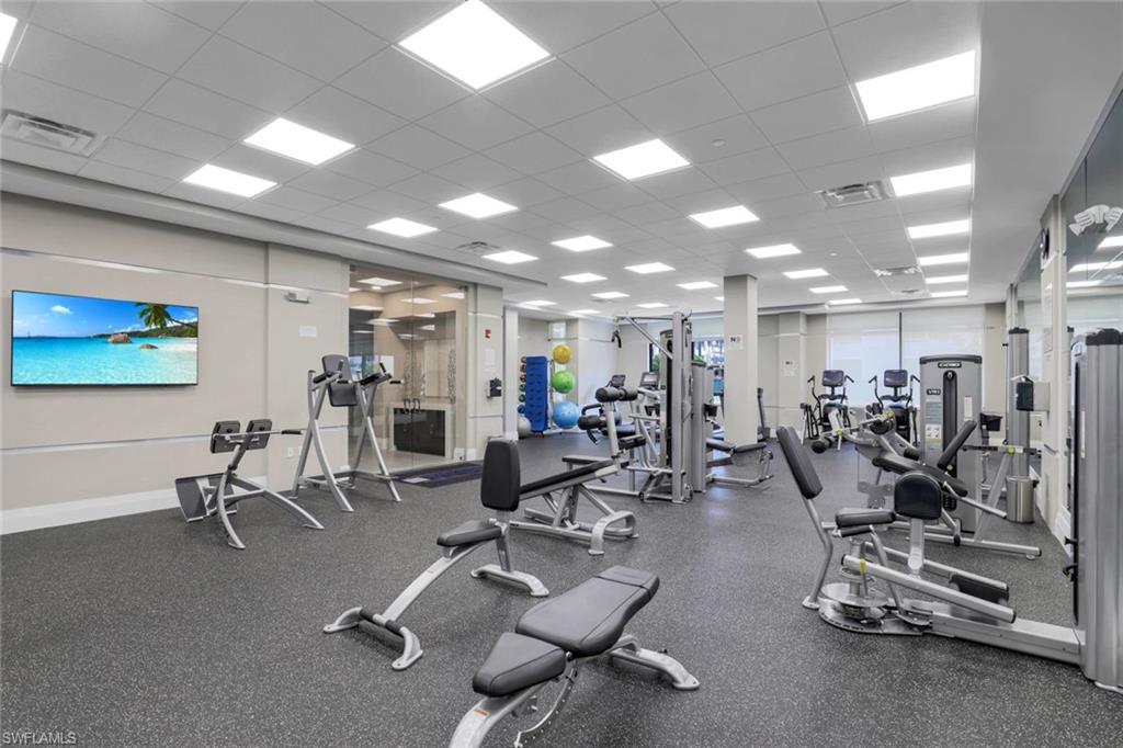 NAPLES SQUARE - Residential Lease