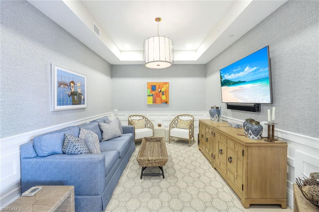 NAPLES SQUARE - Residential Lease