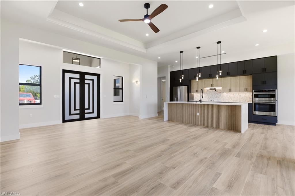 GOLDEN GATE ESTATES - Residential