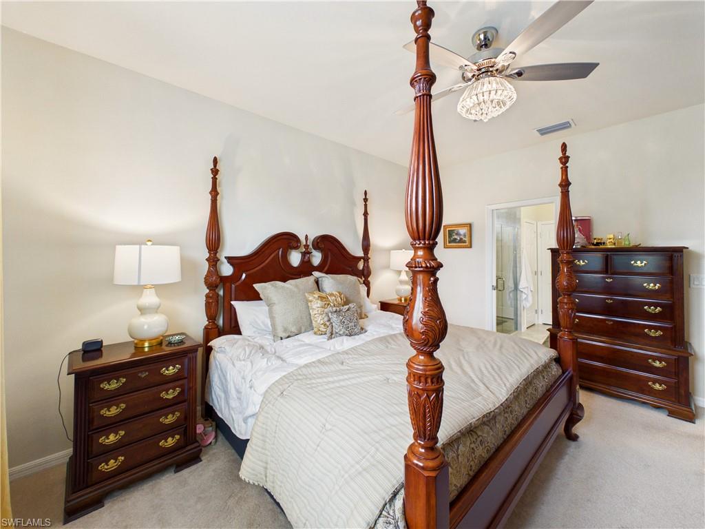 HAMPTON LAKES - Residential