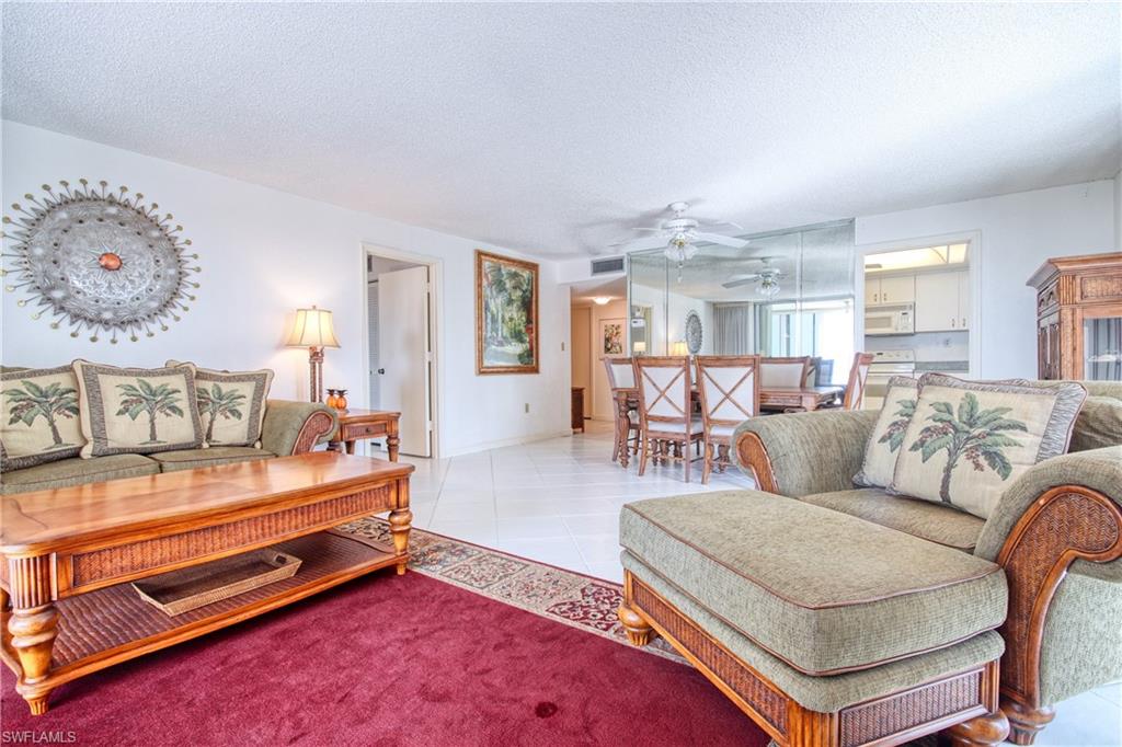 CRECIENTE CONDO EAST - Residential