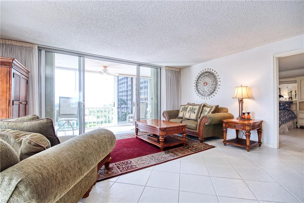 CRECIENTE CONDO EAST - Residential