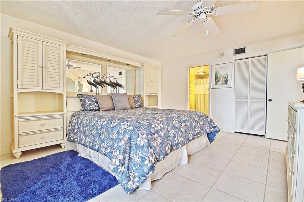 CRECIENTE CONDO EAST - Residential