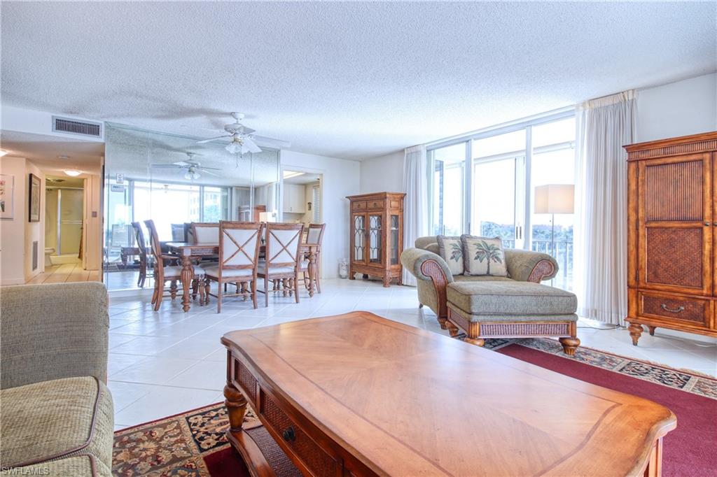 CRECIENTE CONDO EAST - Residential