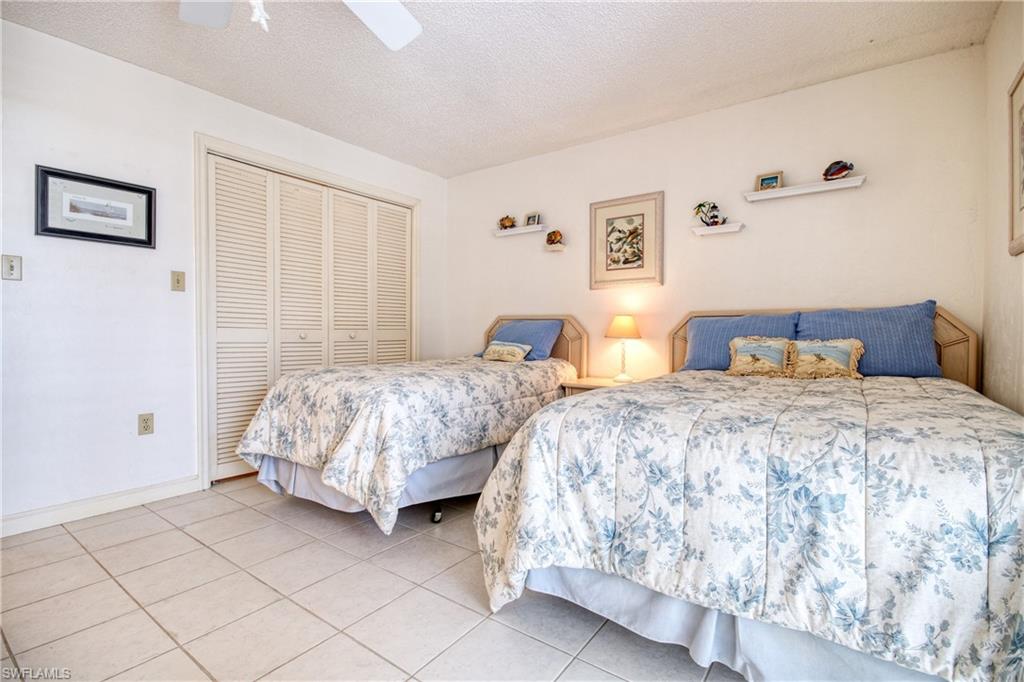 CRECIENTE CONDO EAST - Residential