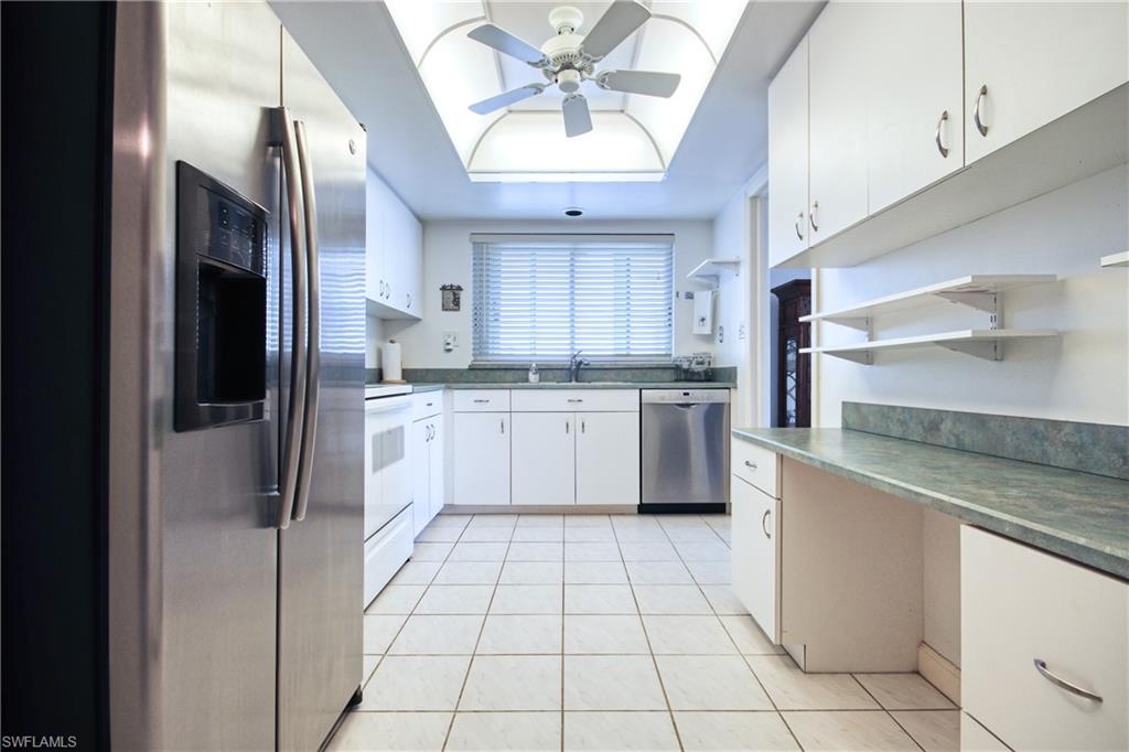 CRECIENTE CONDO EAST - Residential