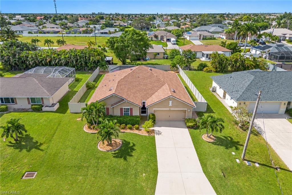 CAPE CORAL - Residential