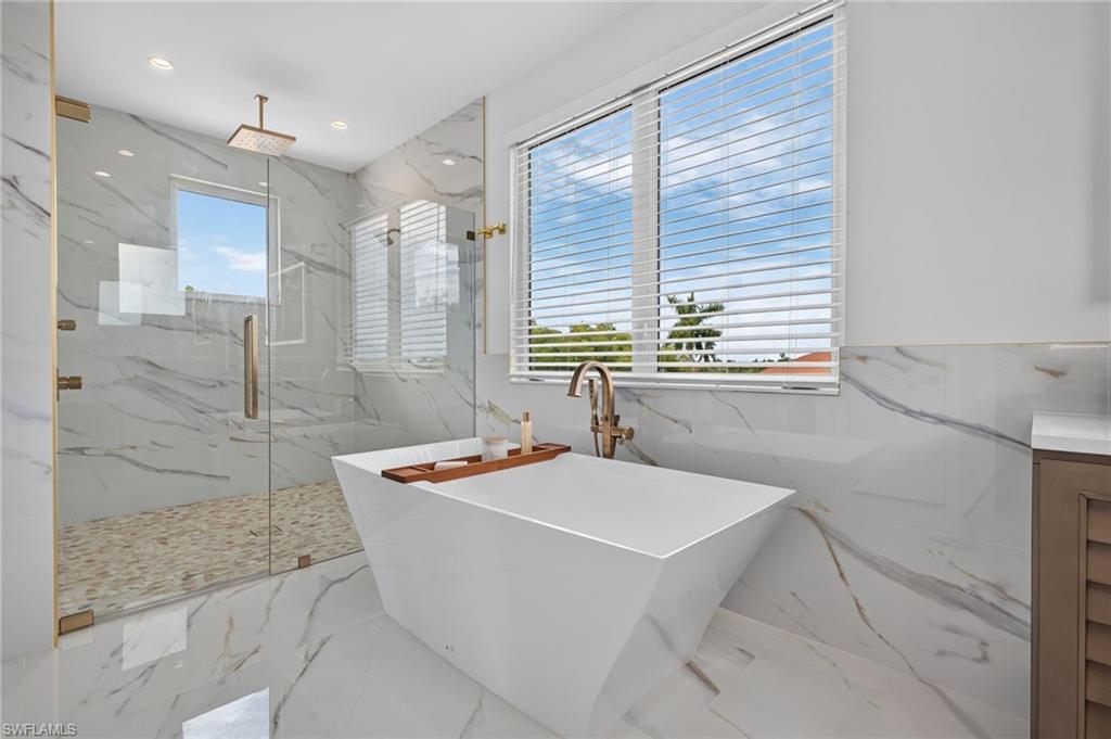 BEACHVIEW COUNTRY CLUB ESTATES - Residential