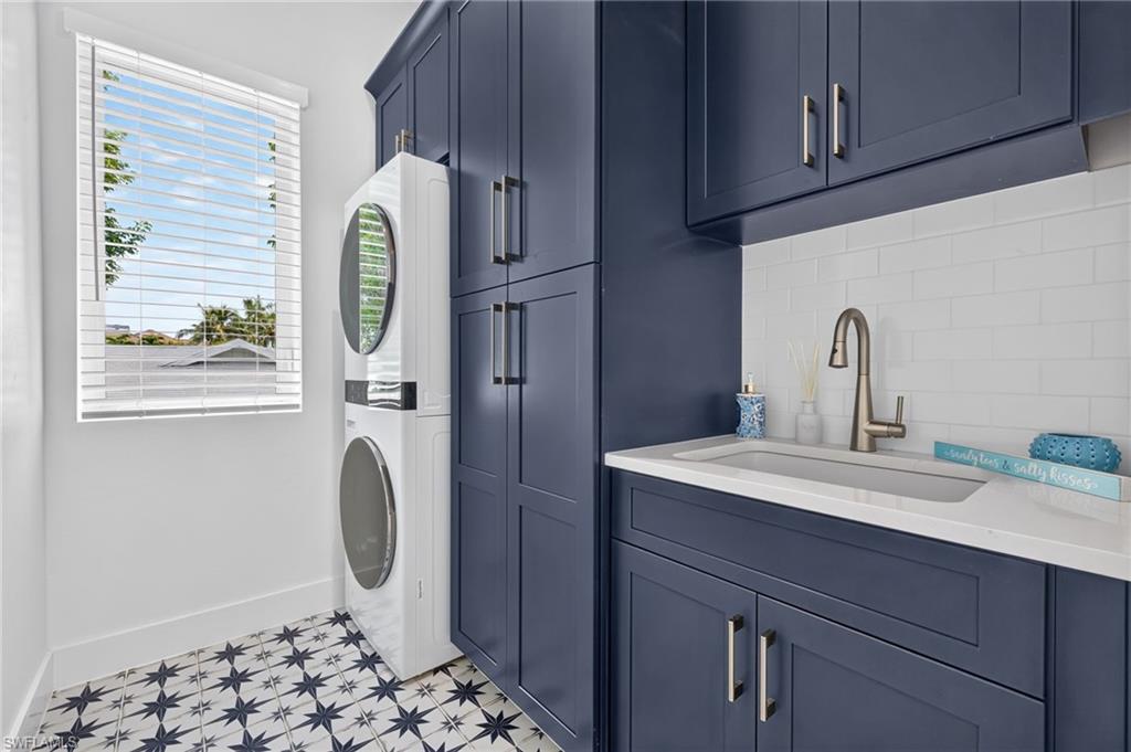 BEACHVIEW COUNTRY CLUB ESTATES - Residential