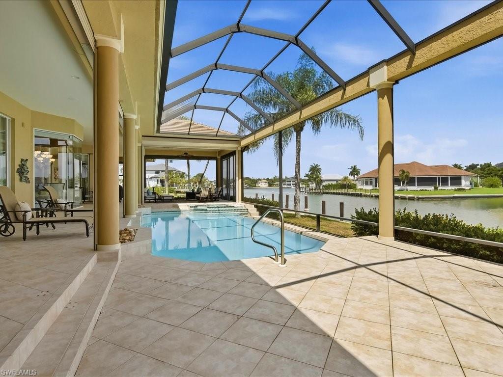 ESTATES - Residential
