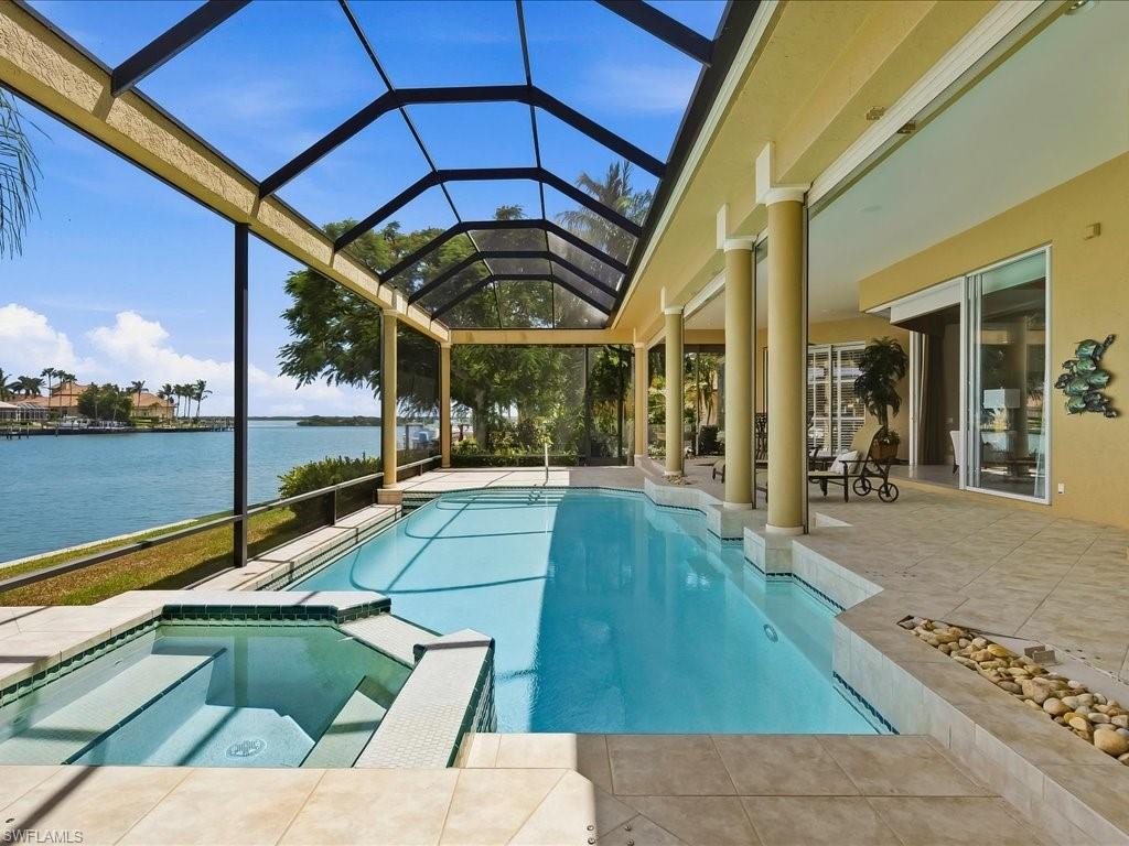 ESTATES - Residential