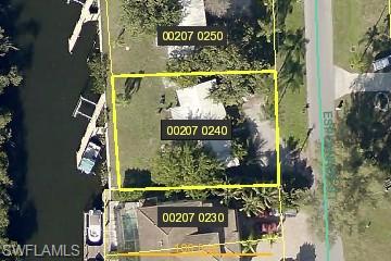Waterfront duplex with GULF ACCESS in Imperial Shores available for sale at an unbelievable price. Not only are you right on the water but you are also surrounded by multi-million dollar homes! If you are an investor, or looking to build, or are a builder - this is just what you've been waiting for! Just a short drive to some of Florida's best beaches, shopping, dining, and recreation.