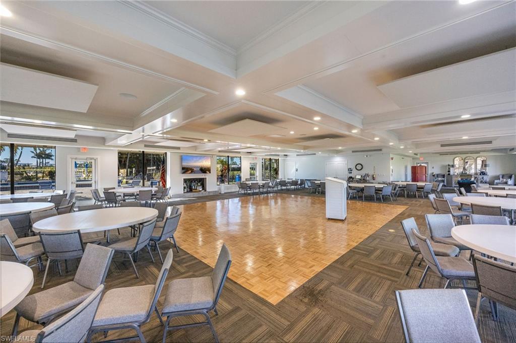 GLADES COUNTRY CLUB - Residential