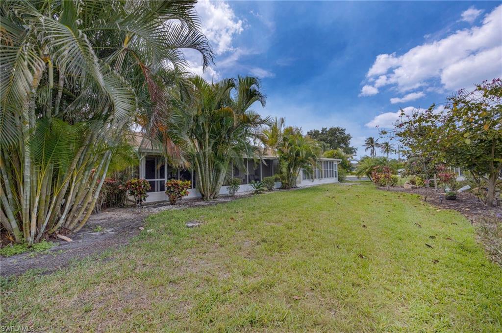 GLADES COUNTRY CLUB - Residential