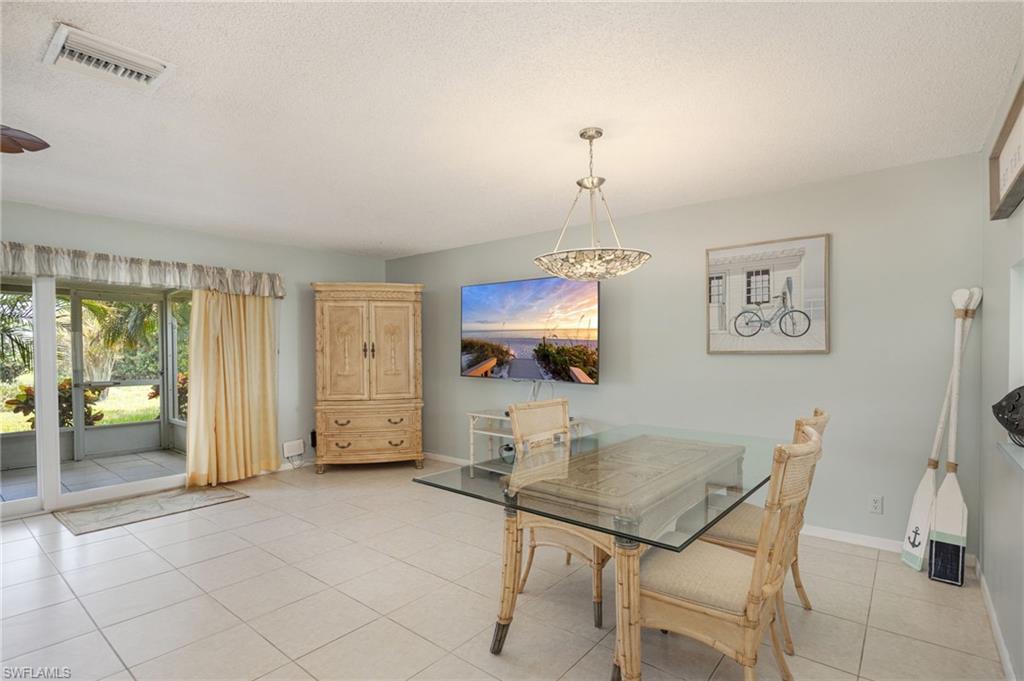 GLADES COUNTRY CLUB - Residential
