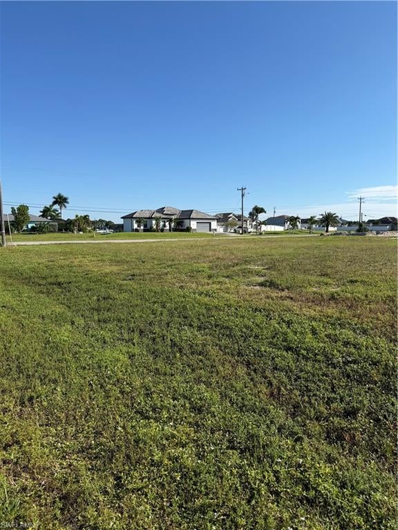 CAPE CORAL - Land