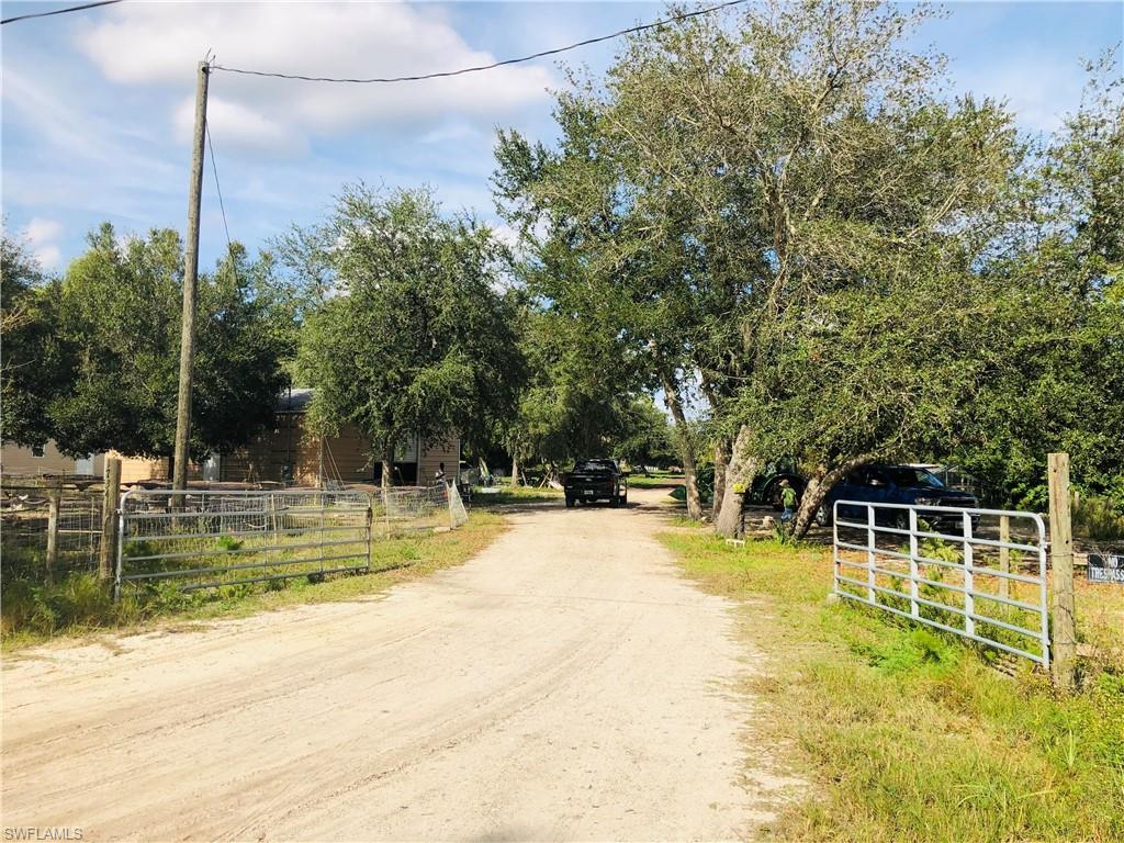 ACREAGE - Land