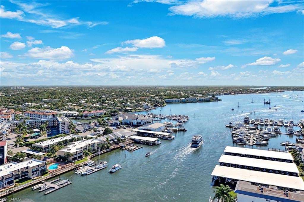 NAPLES BAY CLUB - Residential
