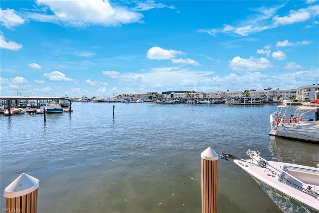 NAPLES BAY CLUB - Residential