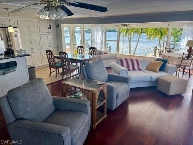 ORANGE HARBOR MOBILE HOME PARK - Residential
