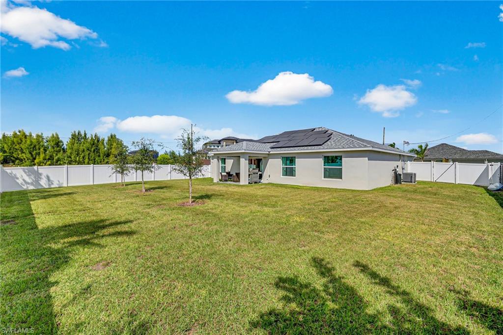 CAPE CORAL - Residential