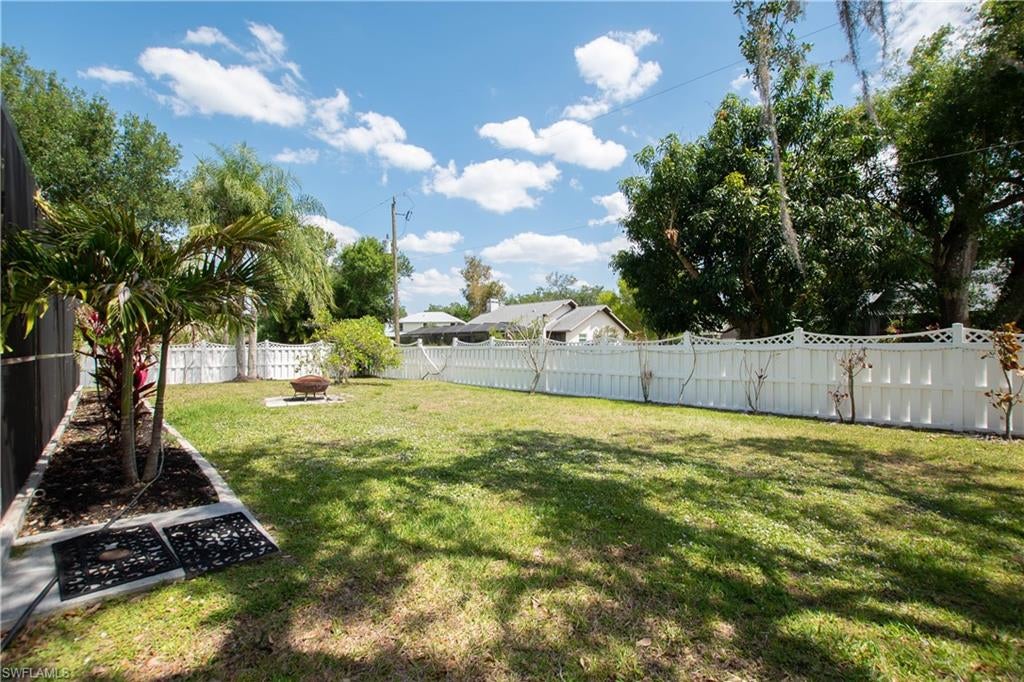 DAUGHTREYS CREEK - Residential