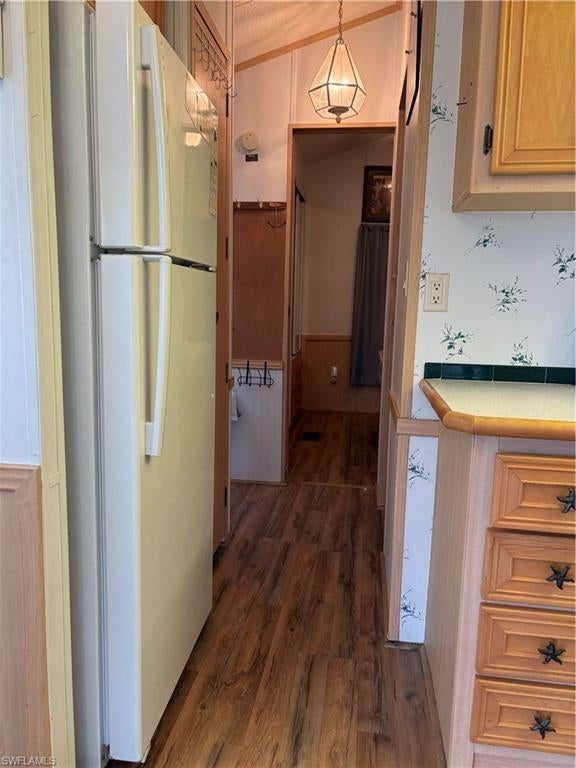 FORT MYERS BEACH CAMPGROUND - Residential
