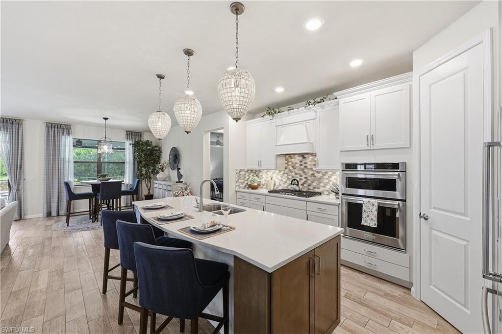 WINDING CYPRESS - Residential
