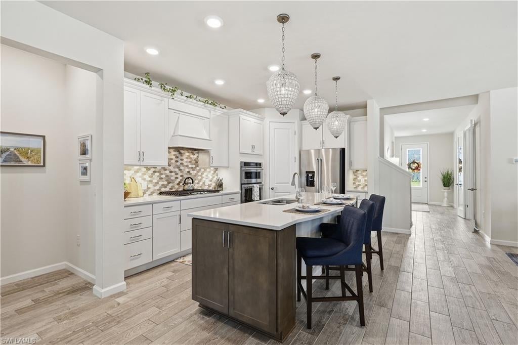 WINDING CYPRESS - Residential