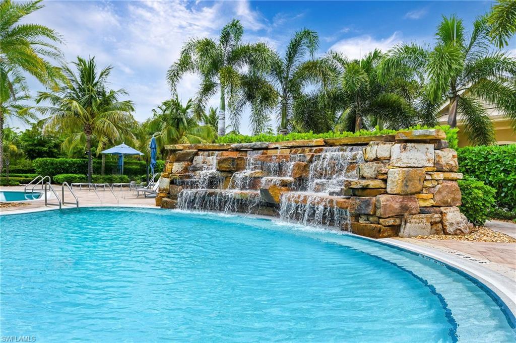 WINDING CYPRESS - Residential