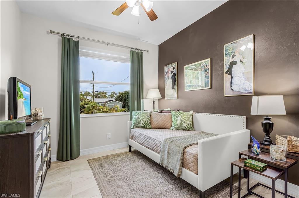TROPICAL HOMESITES - Residential
