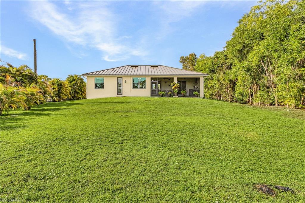 TROPICAL HOMESITES - Residential