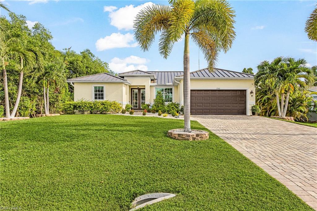 TROPICAL HOMESITES - Residential