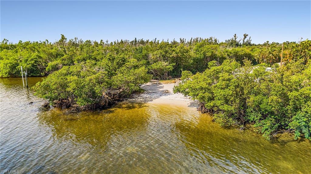 TROPICAL HOMESITES - Residential
