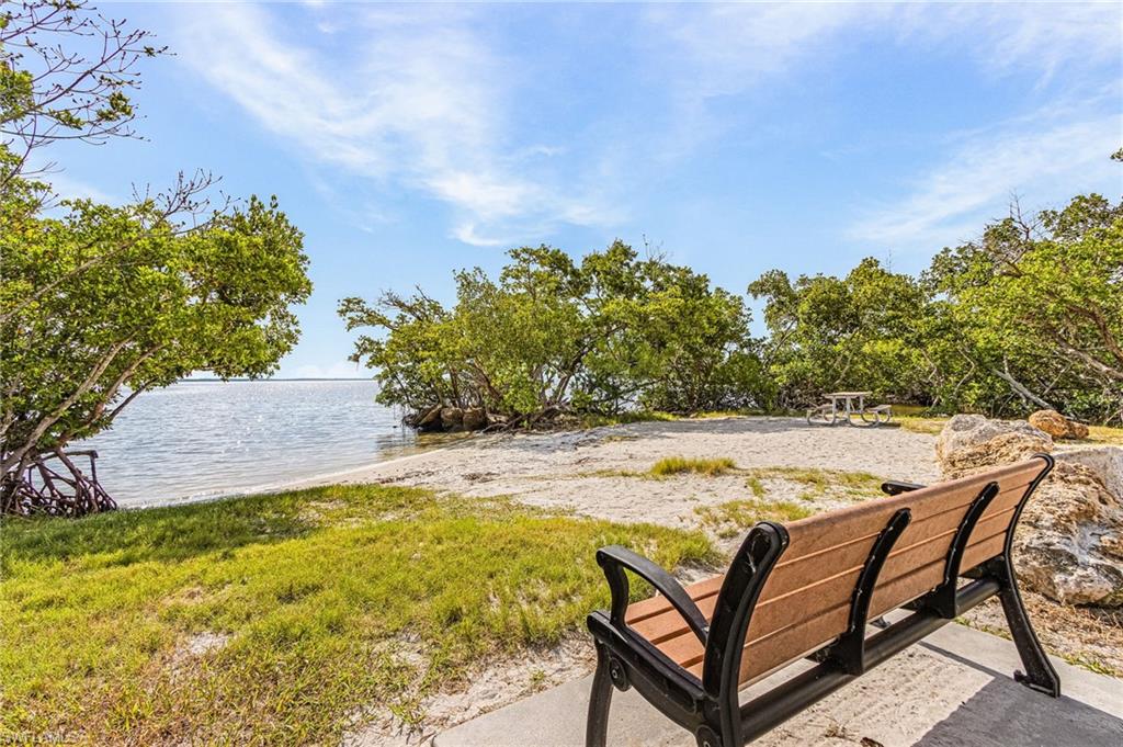 TROPICAL HOMESITES - Residential