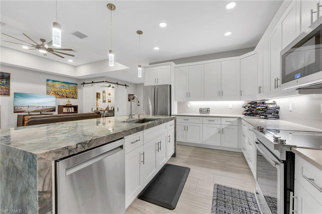 GOLDEN GATE ESTATES - Residential
